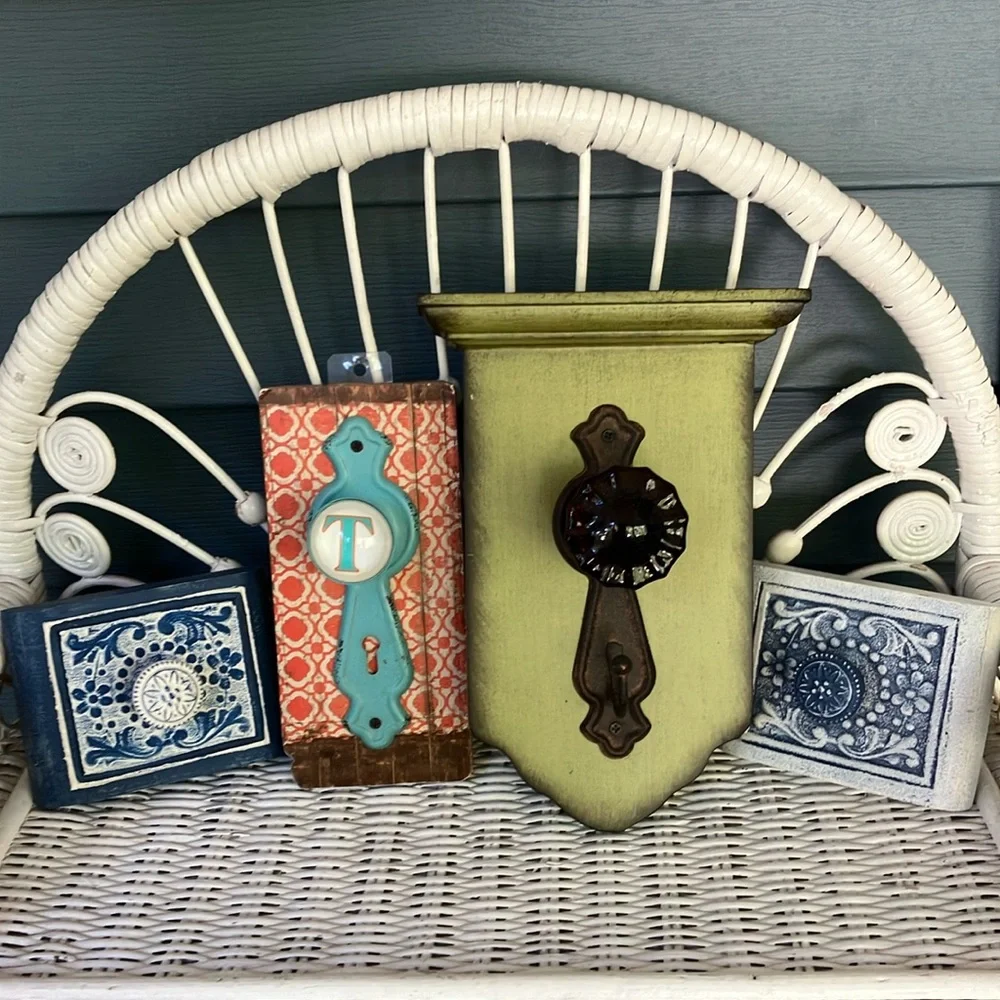 Bundle Of 4 Wall Hooks, Wooden, Ready To Hang